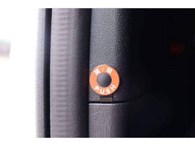 ハイエースバン スーパーＧＬ　ダークプライムＩＩ　ベッドキット　ピボットクルーズコントロール　フロントスポイラー　社外１６インチアルミホイール　車いす用スロープ　リモコン付き（35枚目）