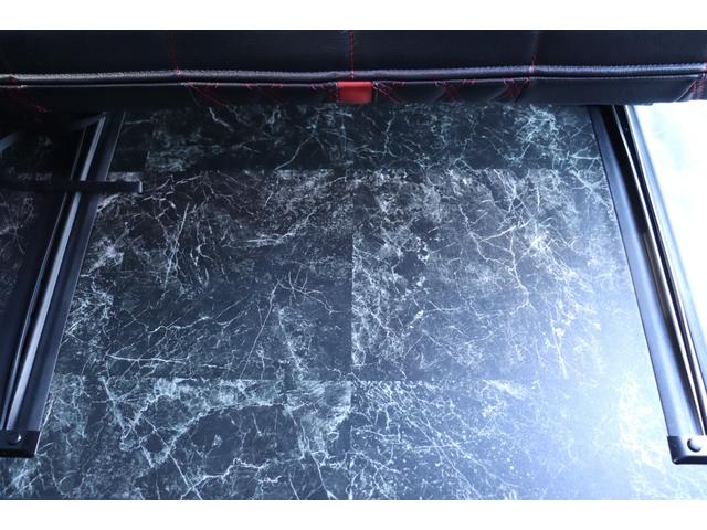 ハイエースバン スーパーＧＬ　ダークプライムＩＩ　ベッドキット　ピボットクルーズコントロール　フロントスポイラー　社外１６インチアルミホイール　車いす用スロープ　リモコン付き（44枚目）