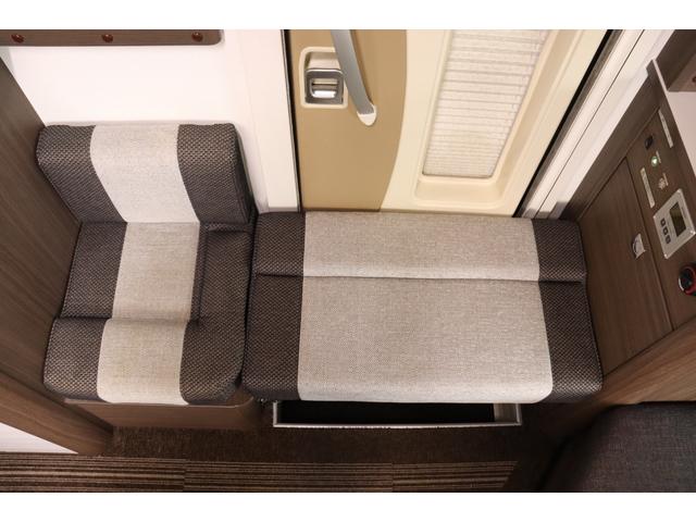 カムロード 　クレア５．３Ｗ　エボリューション　４ＷＤ　家庭用エアコン　トリプルサブバッテリー　ＦＦヒーター　１５００Ｗインバーター　ＤＣ冷蔵庫　１６インチＴＶ　地デジアンテナ　電子レンジ（15枚目）