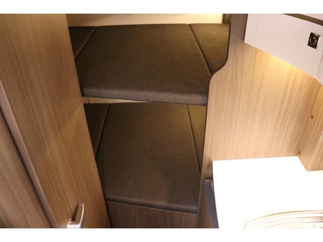 カムロード 　クレア５．３Ｗ　エボリューション　４ＷＤ　家庭用エアコン　トリプルサブバッテリー　ＦＦヒーター　１５００Ｗインバーター　ＤＣ冷蔵庫　１６インチＴＶ　地デジアンテナ　電子レンジ（23枚目）