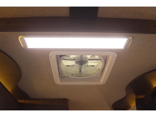 カムロード 　クレア５．３Ｗ　エボリューション　４ＷＤ　家庭用エアコン　トリプルサブバッテリー　ＦＦヒーター　１５００Ｗインバーター　ＤＣ冷蔵庫　１６インチＴＶ　地デジアンテナ　電子レンジ（24枚目）