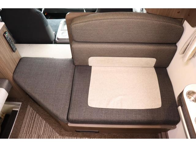 カムロード 　クレア５．３Ｗ　エボリューション　４ＷＤ　家庭用エアコン　トリプルサブバッテリー　ＦＦヒーター　１５００Ｗインバーター　ＤＣ冷蔵庫　１６インチＴＶ　地デジアンテナ　電子レンジ（27枚目）