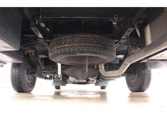 カムロード 　クレア５．３Ｗ　エボリューション　４ＷＤ　家庭用エアコン　トリプルサブバッテリー　ＦＦヒーター　１５００Ｗインバーター　ＤＣ冷蔵庫　１６インチＴＶ　地デジアンテナ　電子レンジ（45枚目）