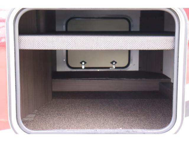 カムロード 　クレア５．３Ｗ　エボリューション　４ＷＤ　家庭用エアコン　トリプルサブバッテリー　ＦＦヒーター　１５００Ｗインバーター　ＤＣ冷蔵庫　１６インチＴＶ　地デジアンテナ　電子レンジ（50枚目）