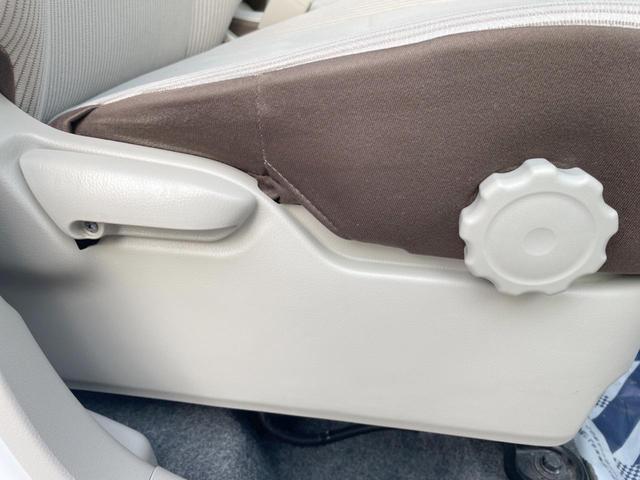 デイズルークス Ｓ　禁煙車　衝突被害軽減装置　ＳＤナビ　バックカメラ　フルセグＴＶ　Ｂｌｕｅｔｏｏｔｈ　ＣＤ／ＤＶＤ再生　キーレス　電動格納ミラー　横滑り防止装置　アイドリングストップ（32枚目）