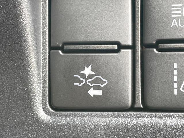 ヴォクシー ＺＳ　煌ＩＩ　両側電動ドア　後席モニター　バックカメラ　衝突被害軽減システム　禁煙車　ドラレコ　コーナーセンサー　スマートキー　ＬＥＤヘッド　ビルトインＥＴＣ　クルコン　オートハイビーム　車線逸脱警報（7枚目）