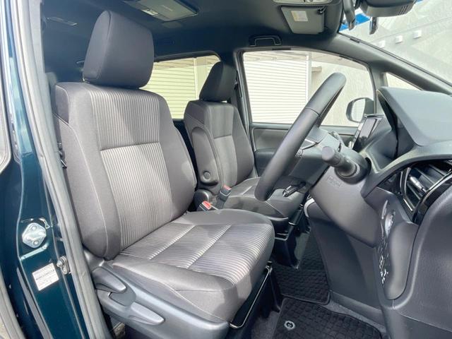 ヴォクシー ＺＳ　煌ＩＩ　両側電動ドア　後席モニター　バックカメラ　衝突被害軽減システム　禁煙車　ドラレコ　コーナーセンサー　スマートキー　ＬＥＤヘッド　ビルトインＥＴＣ　クルコン　オートハイビーム　車線逸脱警報（12枚目）