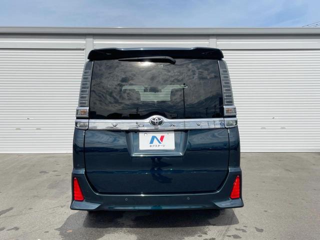 ヴォクシー ＺＳ　煌ＩＩ　両側電動ドア　後席モニター　バックカメラ　衝突被害軽減システム　禁煙車　ドラレコ　コーナーセンサー　スマートキー　ＬＥＤヘッド　ビルトインＥＴＣ　クルコン　オートハイビーム　車線逸脱警報（17枚目）