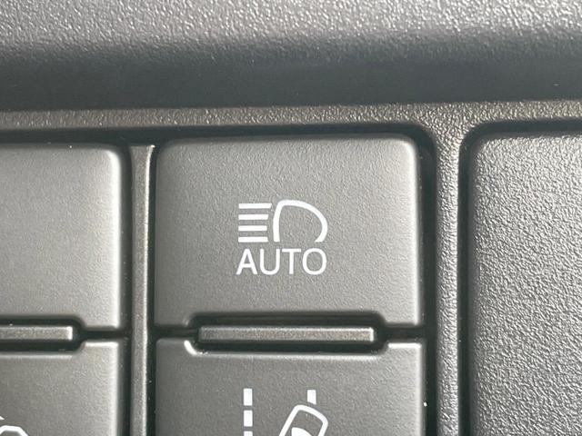 ヴォクシー ＺＳ　煌ＩＩ　両側電動ドア　後席モニター　バックカメラ　衝突被害軽減システム　禁煙車　ドラレコ　コーナーセンサー　スマートキー　ＬＥＤヘッド　ビルトインＥＴＣ　クルコン　オートハイビーム　車線逸脱警報（31枚目）