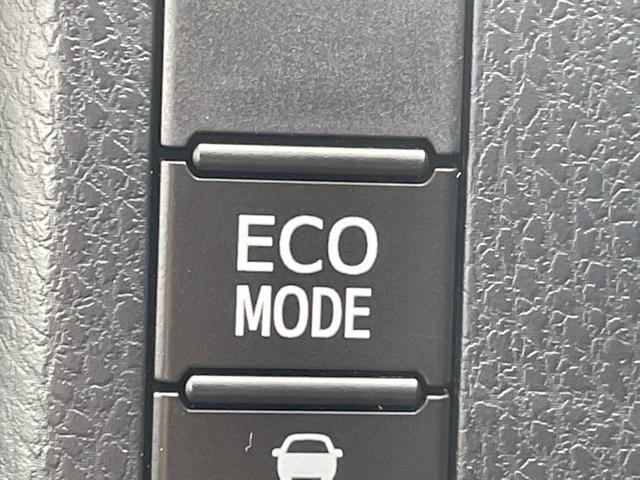 ヴォクシー ＺＳ　煌ＩＩ　両側電動ドア　後席モニター　バックカメラ　衝突被害軽減システム　禁煙車　ドラレコ　コーナーセンサー　スマートキー　ＬＥＤヘッド　ビルトインＥＴＣ　クルコン　オートハイビーム　車線逸脱警報（39枚目）