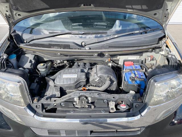 N-BOXカスタム G 禁煙車 純正ナビ バックカメラ コーナーセンサー スマートキー HIDヘッドライト ETC オートライト オートエアコン CD DVD再生 地デジ 横滑り防止装置 アイドリングストップ(18枚目)