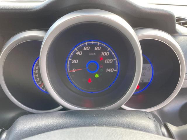 N-BOXカスタム G 禁煙車 純正ナビ バックカメラ コーナーセンサー スマートキー HIDヘッドライト ETC オートライト オートエアコン CD DVD再生 地デジ 横滑り防止装置 アイドリングストップ(24枚目)