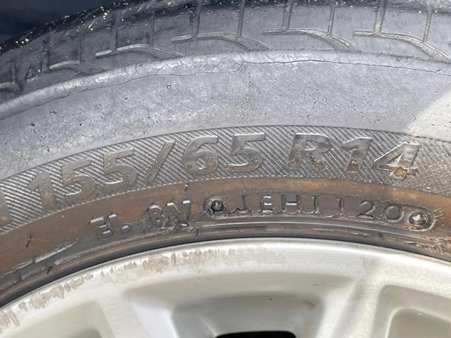 N-BOXカスタム G 禁煙車 純正ナビ バックカメラ コーナーセンサー スマートキー HIDヘッドライト ETC オートライト オートエアコン CD DVD再生 地デジ 横滑り防止装置 アイドリングストップ(51枚目)