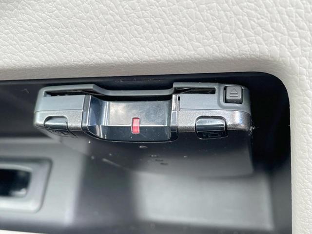 デイズルークス Ｘ　４ＷＤ　電動スライドドア　純正ＳＤナビ　全周囲カメラ　衝突被害軽減システム　禁煙車　ドラレコ　コーナーセンサー　スマートキー　ＥＴＣ　オートエアコン　純正１４インチアルミ　Ｂｌｕｅｔｏｏｔｈ　ＣＤ（6枚目）