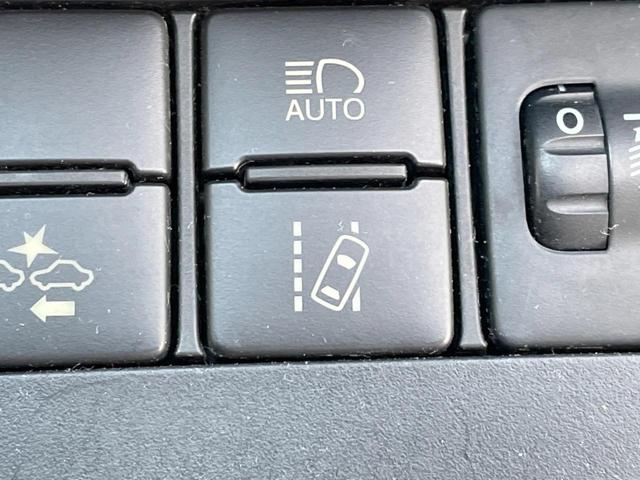 シエンタ G 両側電動ドア 純正SDナビ バックカメラ 禁煙車 ドラレコ スマートキー ビルトインETC オートハイビーム オートエアコン 純正 Bluetooth CD フルセグ(7枚目)