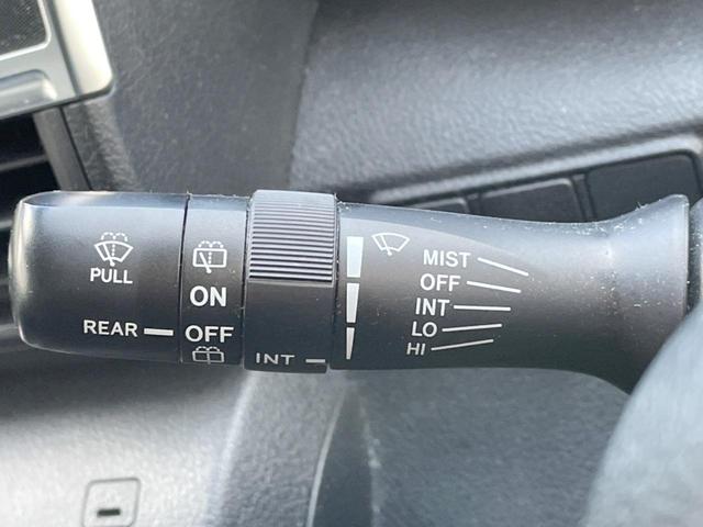 シエンタ G 両側電動ドア 純正SDナビ バックカメラ 禁煙車 ドラレコ スマートキー ビルトインETC オートハイビーム オートエアコン 純正 Bluetooth CD フルセグ(29枚目)