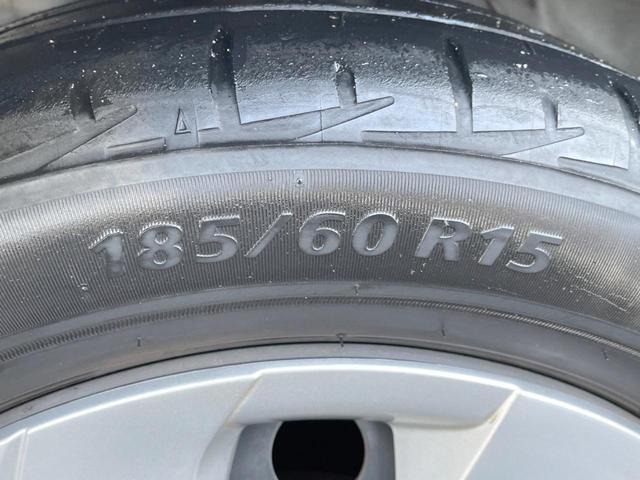 シエンタ G 両側電動ドア 純正SDナビ バックカメラ 禁煙車 ドラレコ スマートキー ビルトインETC オートハイビーム オートエアコン 純正 Bluetooth CD フルセグ(39枚目)