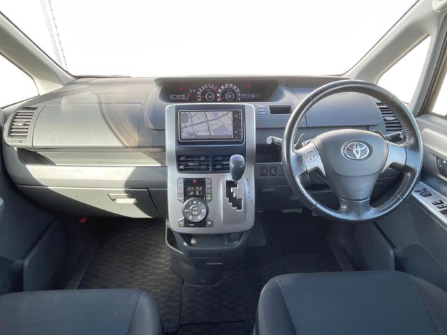 ヴォクシー ZS 煌II 禁煙車 両側電動ドア 純正SDナビ バックカメラ スマートキー HIDヘッド ビルトインETC オートライト デュアルエアコン 純正16インチアルミ Bluetooth CD 地デジ パドルシフト(2枚目)