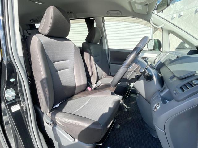 ヴォクシー ZS 煌II 禁煙車 両側電動ドア 純正SDナビ バックカメラ スマートキー HIDヘッド ビルトインETC オートライト デュアルエアコン 純正16インチアルミ Bluetooth CD 地デジ パドルシフト(7枚目)