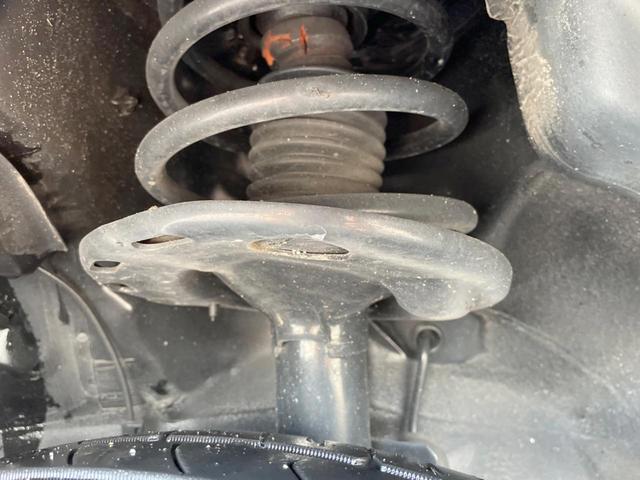 ヴォクシー ZS 煌II 禁煙車 両側電動ドア 純正SDナビ バックカメラ スマートキー HIDヘッド ビルトインETC オートライト デュアルエアコン 純正16インチアルミ Bluetooth CD 地デジ パドルシフト(21枚目)