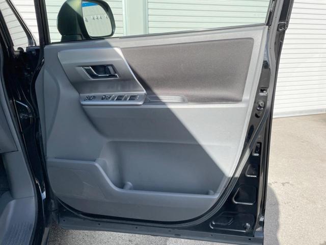 ヴォクシー ZS 煌II 禁煙車 両側電動ドア 純正SDナビ バックカメラ スマートキー HIDヘッド ビルトインETC オートライト デュアルエアコン 純正16インチアルミ Bluetooth CD 地デジ パドルシフト(50枚目)