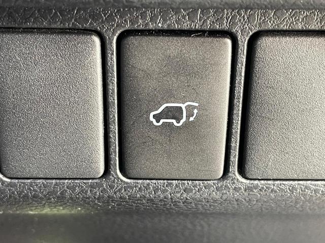 ハリアー プレミアム アドバンスドパッケージ スタイルモーヴ モデリスタフルエアロ メーカーナビ JBLサウンド 電動リアゲート レーダークルーズ 禁煙車 ハーフレザーシート コーナーセンサー スマートキー LEDヘッド ビルトインETC(5枚目)