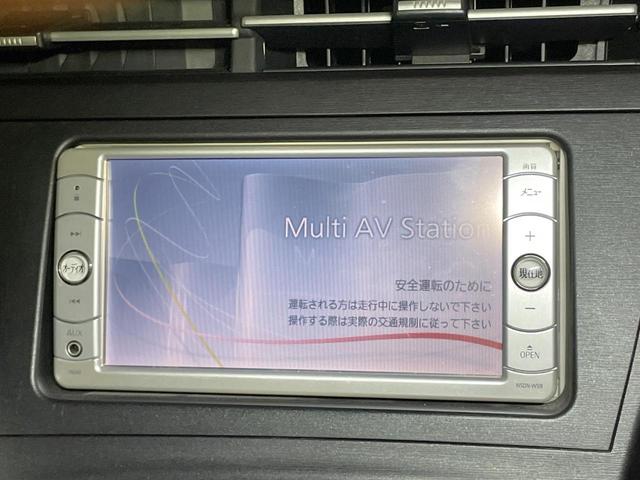【純正ナビ】人気の純正ナビを装備しております。ナビの使いやすさはもちろん、オーディオ機能も充実！キャンプや旅行はもちろん、通勤や買い物など普段のドライブも楽しくなるはず♪