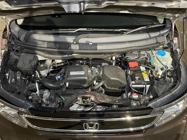 N-WGN G・スタイリッシュパッケージ SDナビ バックカメラ クルーズコントロール プッシュスタートキー ステアリングリモコン HIDヘッドライト アイドリングストップ 禁煙車 14インチアルミホイール オートエアコン(19枚目)