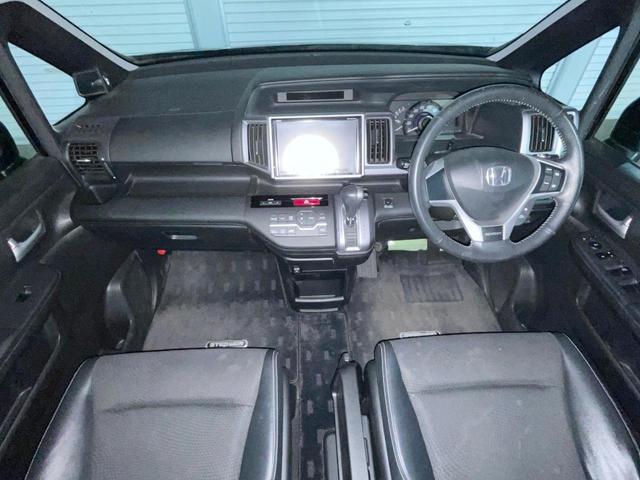 ステップワゴンスパーダ Z クールスピリット 両側電動ドア 禁煙車 ハーフレザーシート スマートキー HIDヘッド ETC クルコン 純正17インチアルミ オートライト オートエアコン CD DVD再生 フルセグ(2枚目)