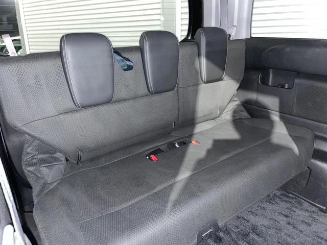 ステップワゴンスパーダ Z クールスピリット 両側電動ドア 禁煙車 ハーフレザーシート スマートキー HIDヘッド ETC クルコン 純正17インチアルミ オートライト オートエアコン CD DVD再生 フルセグ(11枚目)