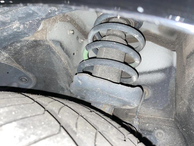 ステップワゴンスパーダ Z クールスピリット 両側電動ドア 禁煙車 ハーフレザーシート スマートキー HIDヘッド ETC クルコン 純正17インチアルミ オートライト オートエアコン CD DVD再生 フルセグ(19枚目)