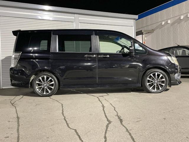 ステップワゴンスパーダ Z クールスピリット 両側電動ドア 禁煙車 ハーフレザーシート スマートキー HIDヘッド ETC クルコン 純正17インチアルミ オートライト オートエアコン CD DVD再生 フルセグ(27枚目)