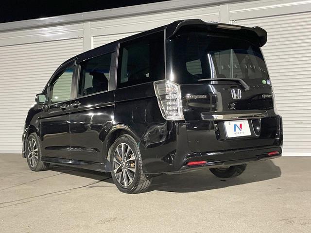 ステップワゴンスパーダ Z クールスピリット 両側電動ドア 禁煙車 ハーフレザーシート スマートキー HIDヘッド ETC クルコン 純正17インチアルミ オートライト オートエアコン CD DVD再生 フルセグ(35枚目)