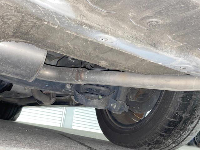 ステップワゴンスパーダ Z クールスピリット 両側電動ドア 禁煙車 ハーフレザーシート スマートキー HIDヘッド ETC クルコン 純正17インチアルミ オートライト オートエアコン CD DVD再生 フルセグ(36枚目)