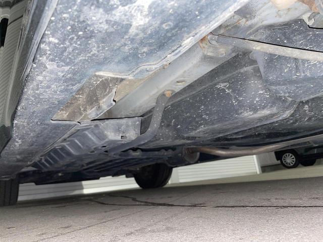 ステップワゴンスパーダ Z クールスピリット 両側電動ドア 禁煙車 ハーフレザーシート スマートキー HIDヘッド ETC クルコン 純正17インチアルミ オートライト オートエアコン CD DVD再生 フルセグ(37枚目)