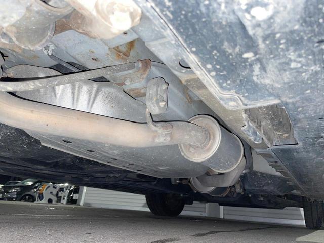 ステップワゴンスパーダ Z クールスピリット 両側電動ドア 禁煙車 ハーフレザーシート スマートキー HIDヘッド ETC クルコン 純正17インチアルミ オートライト オートエアコン CD DVD再生 フルセグ(38枚目)