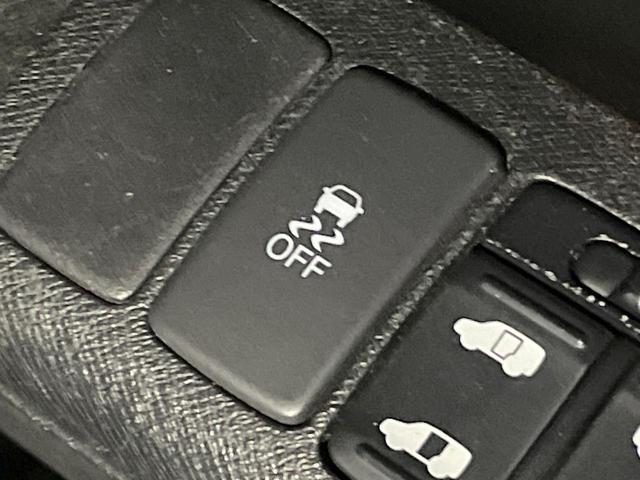 ステップワゴンスパーダ Z クールスピリット 両側電動ドア 禁煙車 ハーフレザーシート スマートキー HIDヘッド ETC クルコン 純正17インチアルミ オートライト オートエアコン CD DVD再生 フルセグ(44枚目)