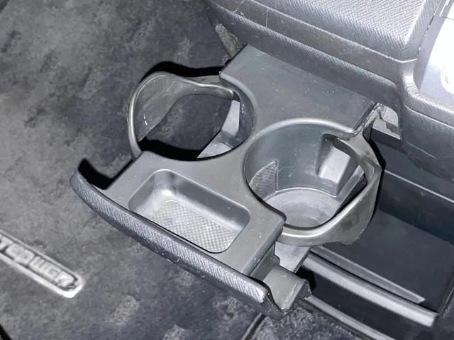 ステップワゴンスパーダ Z クールスピリット 両側電動ドア 禁煙車 ハーフレザーシート スマートキー HIDヘッド ETC クルコン 純正17インチアルミ オートライト オートエアコン CD DVD再生 フルセグ(48枚目)