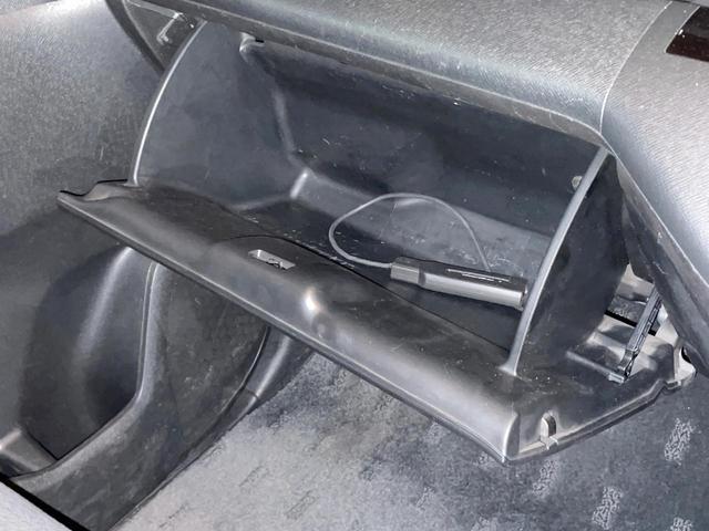 ステップワゴンスパーダ Z クールスピリット 両側電動ドア 禁煙車 ハーフレザーシート スマートキー HIDヘッド ETC クルコン 純正17インチアルミ オートライト オートエアコン CD DVD再生 フルセグ(53枚目)