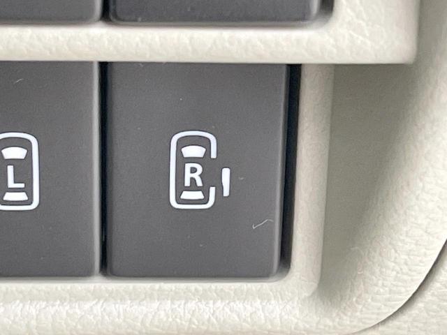 エブリイワゴン PZターボスペシャル 4WD ターボ 両側電動ドア バックカメラ 衝突被害軽減システム 禁煙車 シートヒーター コーナーセンサー スマートキー HIDヘッド ETC 純正14インチアルミ 車線逸脱警報 オートエアコン(6枚目)