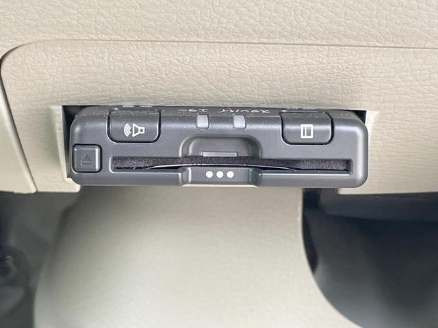 エブリイワゴン PZターボスペシャル 4WD ターボ 両側電動ドア バックカメラ 衝突被害軽減システム 禁煙車 シートヒーター コーナーセンサー スマートキー HIDヘッド ETC 純正14インチアルミ 車線逸脱警報 オートエアコン(9枚目)