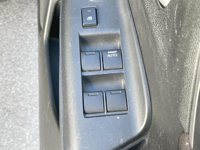 フィットハイブリッド Fパッケージ 禁煙車 純正ナビ スマートキー ETC オートエアコン Bluetooth 横滑り防止装置 電動格納ミラー CD・DVD再生(34枚目)