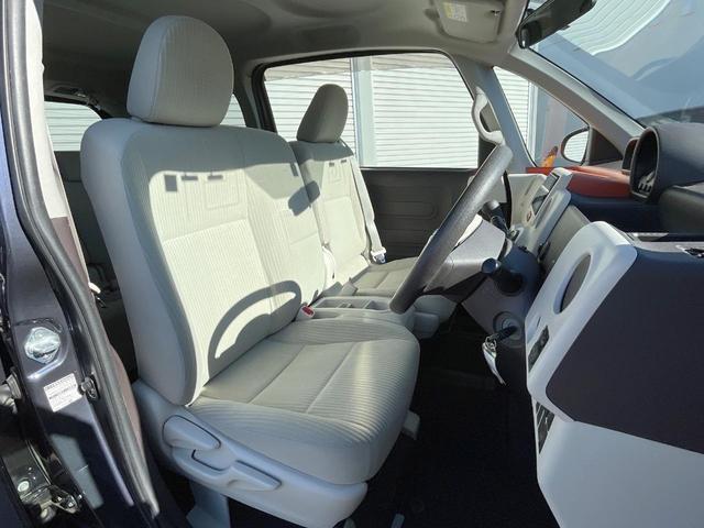 スペイド Y 電動スライドドア SDナビ バックカメラ 禁煙車 ETC Bluetooth CD・DVD再生 フルセグ キーレス 電動格納ミラー 横滑り防止装置(8枚目)