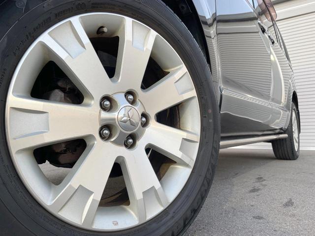 �y�����P�W�C���`�A���~�z�C�[���z�O�ςɃ}�b�`���������A���~�z�C�[���𑕒����Ă���܂��B�e��ЊO�A���~�z�C�[����A�X�^�b�h���X�^�C�����戵�����Ă���܂��B���񂲑��k����������