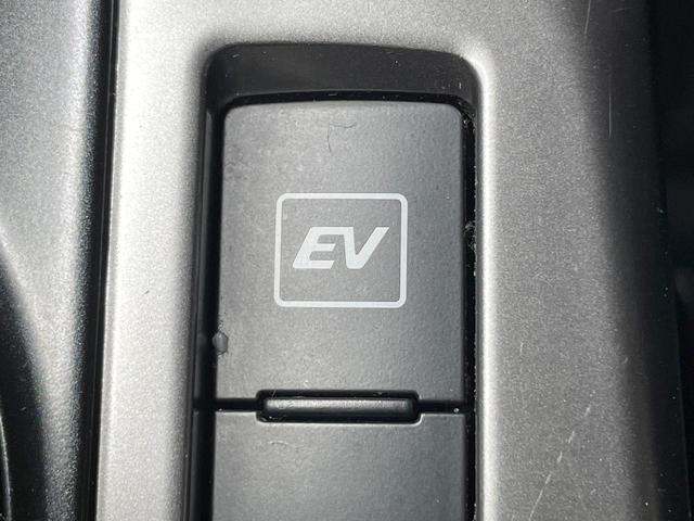 プリウスアルファ S 禁煙車 純正ナビ バックカメラ LEDヘッド ETC Bluetooth レーンキープアシスト スマートキー オートエアコン(28枚目)