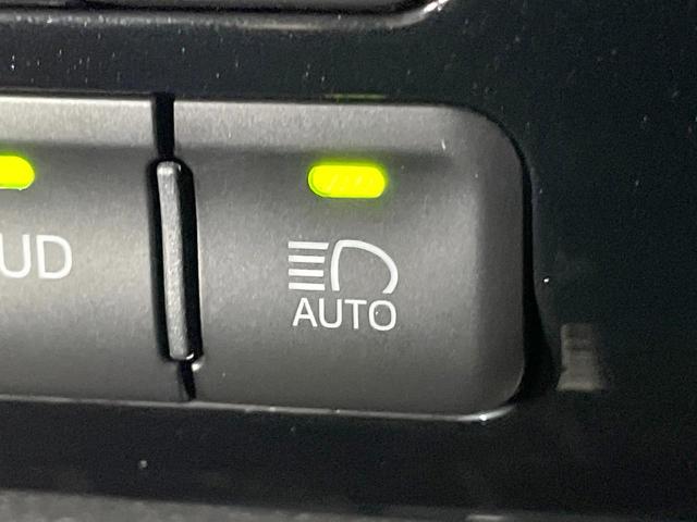 プリウス A 純正SDナビ バックカメラ 禁煙車 コーナーセンサー スマートキー LEDヘッド ETC2.0 クルコン 純正15インチアルミ オートライト オートエアコン Bluetooth CD DVD再生(34枚目)