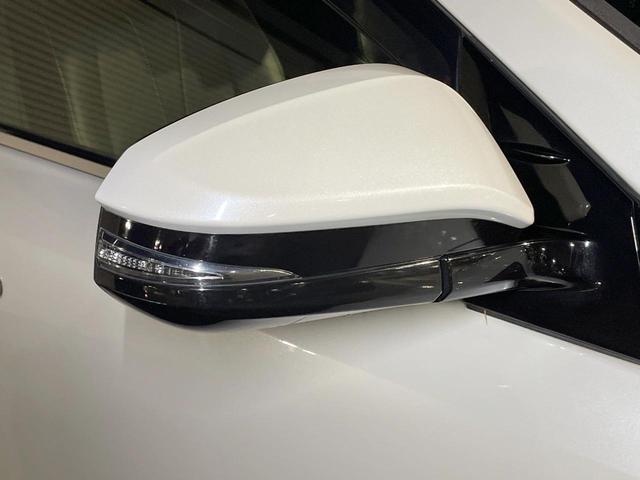 ハリアー プレミアム　ＳＤナビ　バックカメラ　禁煙車　電動リアゲート　レザーシート　コーナーセンサー　スマートキー　ＬＥＤヘッド　ビルトインＥＴＣ　クルコン　純正１８インチアルミ　オートハイビーム　オートライト（40枚目）