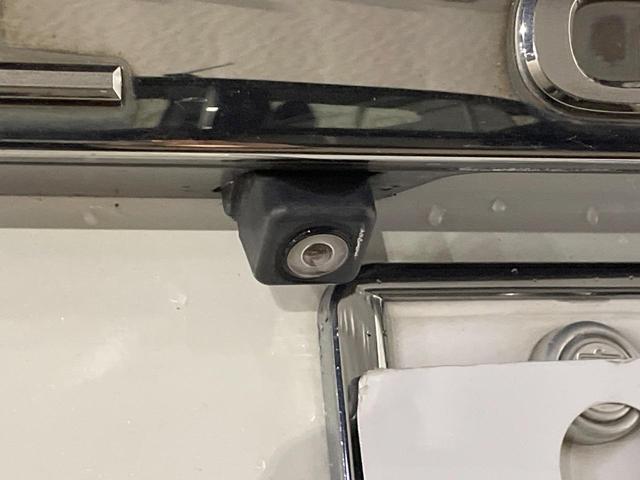 エルグランド ２５０ハイウェイスター　両側電動ドア　後席モニター　バックカメラ　禁煙車　ハーフレザーシート　スマートキー　ＨＩＤヘッド　ビルトインＥＴＣ　純正１８インチアルミ　オートライト　デュアルエアコン　Ｂｌｕｅｔｏｏｔｈ　ＣＤ（52枚目）