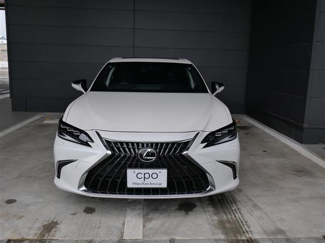 ＥＳ ＥＳ３００ｈ　バージョンＬ　デジタルインナーミラー　おくだけ充電　寒冷地仕様　本革　ムーンルーフ　純正ナビ　全方位モニター　ＬＥＤヘッドランプ　整備点検記録簿完備　パワーシート　Ｇ－Ｌｉｎｋ２年付帯（5枚目）