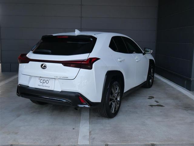 ＵＸ ＵＸ２５０ｈ　Ｆスポーツ　ＡＷＤ　パーキングサポートブレーキ　ブラインドスポットモニター　パノラミックビューモニター　おくだけ充電　アクセサリーコンセント　ＡＣ１００Ｖ・１５００Ｗ　寒冷地仕様　ムーンルーフ　ＬＥＤヘッドランプ（2枚目）